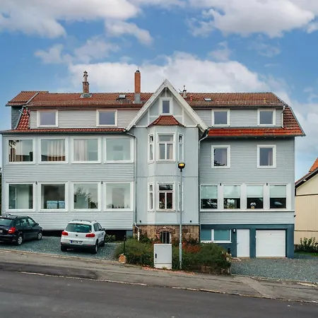 Haus Sonnblick - Gruppenhaus - Bis Zu 42 Personen - Grosser Gemeinschaftsbereich - Billiard - Soccer - Dart - Garten Braunlage