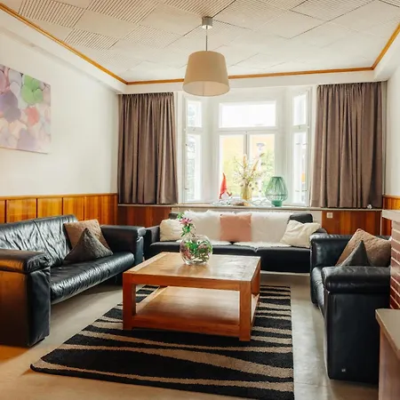 Haus Sonnblick - Gruppenhaus - Bis Zu 42 Personen - Grosser Gemeinschaftsbereich - Billiard - Soccer - Dart - Garten * Braunlage