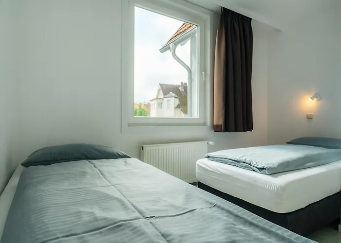 Haus Sonnblick - Gruppenhaus - Bis Zu 42 Personen - Grosser Gemeinschaftsbereich - Billiard - Soccer - Dart - Garten
